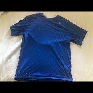 Nike workout top